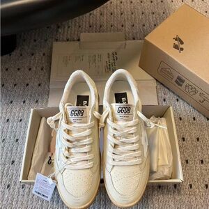 Golden Goose Cream Women's Sneakers